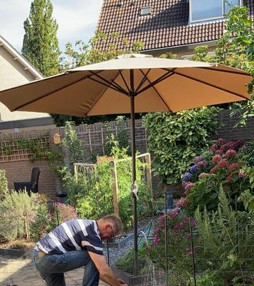 Parasol beschikbaar voor biedingen