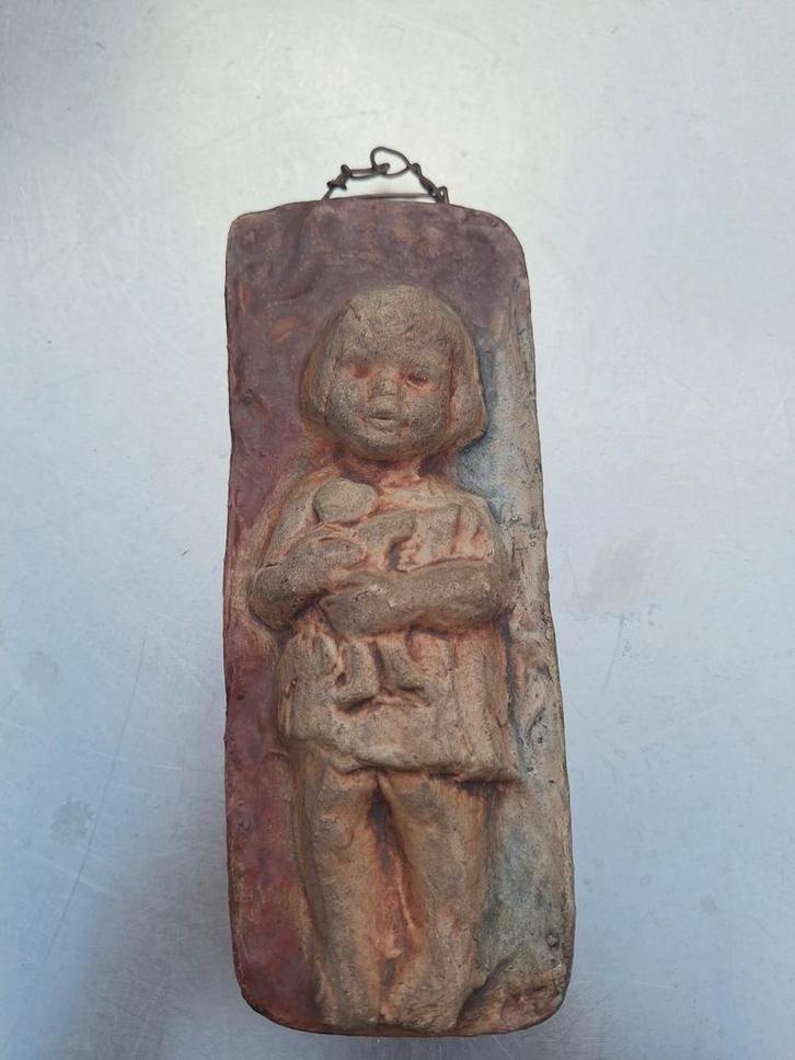 Meisje pop keramiek Mobach.DALEN,DRENTHE, Antiek en Kunst, Antiek | Wandborden en Tegels, Ophalen of Verzenden