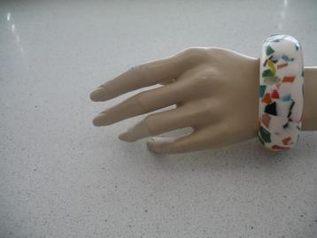 Armband Roomkleur met Kleurtjes Accent *Beautyful Vintage beschikbaar voor biedingen