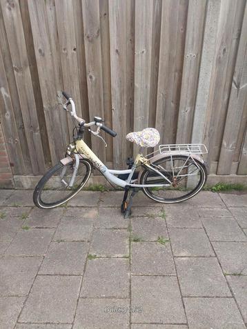 Meisjesfiets  beschikbaar voor biedingen