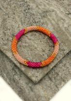 Glaskralen armband - babyroze en oranje - RB509, Overige materialen, Verzenden, Nieuw, Nepalhandwerk.nl