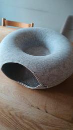Kattendonut lichtgrijs, Dieren en Toebehoren, Kattenmanden, Ophalen of Verzenden, Zo goed als nieuw, Vilt