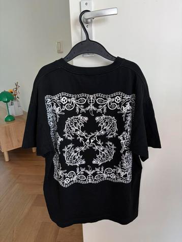 Off White T-shirt beschikbaar voor biedingen