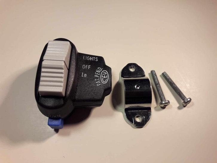 Lichtschakelaar CEV 19719 Brommer Tomos Vespa Puch NIEUW!, Fietsen en Brommers, Brommeronderdelen | Algemeen, Nieuw, Koplamp, Verzenden