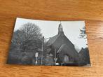 C1674) Lewedorp RK kerk bushalte, Verzamelen, Ansichtkaarten | Nederland, Ophalen of Verzenden