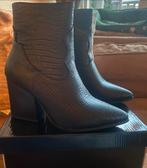 Laarsjes met krokodil motief, Zwart, Lage of Enkellaarzen, Nieuw, Ophalen of Verzenden