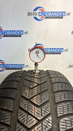 2x Pirelli Scorpion Winter (N0) 255/55 R18 105V 255/55/18 25, 18 inch, Gebruikt, 255 mm, Band(en)