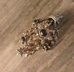 Antieke zilveren broche met edelstenen, Sieraden, Tassen en Uiterlijk, Broches, 4 tot 7 cm, Verzenden, Zo goed als nieuw, Met edelsteen