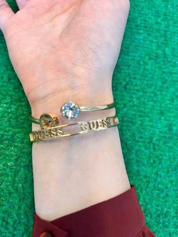 Armband van Guess beschikbaar voor biedingen