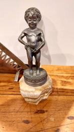 Manneken Pis Bronzen Beeldje op Marmeren Voet, Ophalen of Verzenden