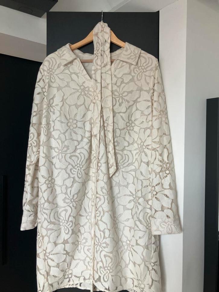 Veramoda Curve Kanten Tuniekblouse Mt 48 - Nieuwstaat!, Kleding | Dames, Grote Maten, Zo goed als nieuw, Beige, Ophalen of Verzenden