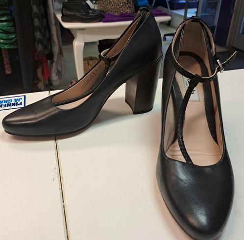 Clarks Narrative Crumble Berry pumps leer zwart 40 nr 44547, Kleding | Dames, Schoenen, Zo goed als nieuw, Pumps, Zwart, Verzenden