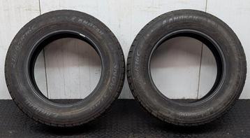 2x winterbanden 215/65/16 109T bedrijfswagen band 8mm beschikbaar voor biedingen