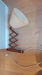 Vintage teakhouten schaarlamp met stoffen kap, Huis en Inrichting, Lampen | Wandlampen, Ophalen of Verzenden, Zo goed als nieuw