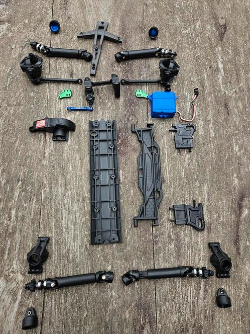 Traxxas maxx en maxx slash, Hobby en Vrije tijd, Modelbouw | Radiografisch | Auto's, Nieuw, Auto offroad, Elektro, Overige schalen