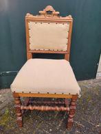 Oud stoeltje, creme stoffen bekleding, Ophalen