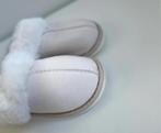 Nieuwe beige fluffy pantoffels sloffen met bont 38, Beige, Nieuw, Ophalen of Verzenden, Pantoffels of Sloffen