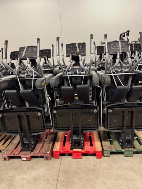 Technogym Vario Excite 1000 serie black, Ophalen, Overige materialen, Benen, Zo goed als nieuw