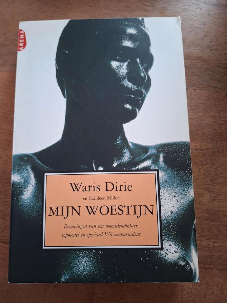 Waris Dirie - Mijn Woestijn, Boeken, Biografieën, Zo goed als nieuw, Ophalen of Verzenden