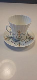 Russisch theekopje met schotel, Gebruikt, Ophalen of Verzenden, Overige stijlen, Kop(pen) en/of Schotel(s)