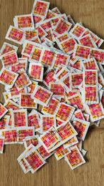 Kilowaar 200 stuks rode zakenblokjes waarde 1 op papier., Postzegels en Munten, Postzegels | Nederland, Ophalen of Verzenden