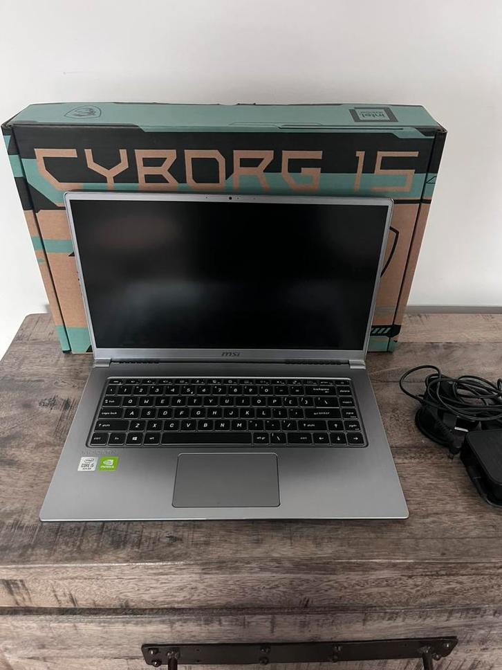 Laptop MSI Modern 15, Computers en Software, Windows Laptops, Zo goed als nieuw, 15 inch, SSD, Minder dan 2 Ghz, 8 GB, Ophalen of Verzenden