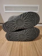 UGG classic short Grey 38, Kleding | Dames, Schoenen, UGG, Verzenden, Lage of Enkellaarzen, Zo goed als nieuw