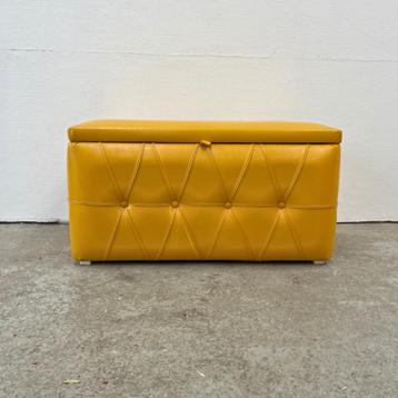 Originele vintage opbergkist / (was) kist - knalgeel skai beschikbaar voor biedingen