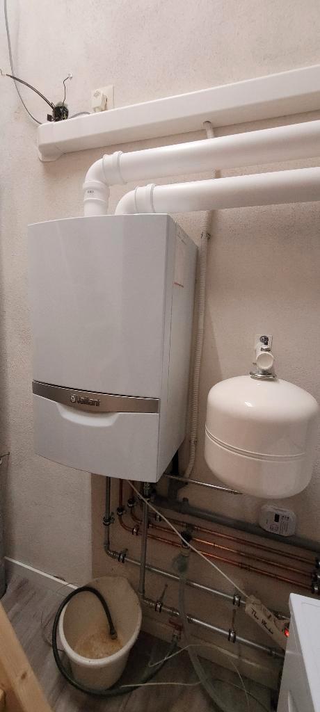 Vaillant ecoTEC plus VHR 5-5 cv-ketel, Doe-het-zelf en Verbouw, Verwarming en Radiatoren, Gebruikt, Cv-ketel of Combi-ketel, 30 tot 80 cm