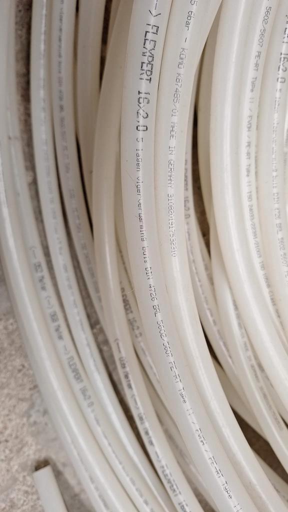 Vloerverwarming buis Flexpert 16x2.0, Doe-het-zelf en Verbouw, Buizen en Afvoer, Nieuw, Overige typen, Overige materialen, 6 meter of meer