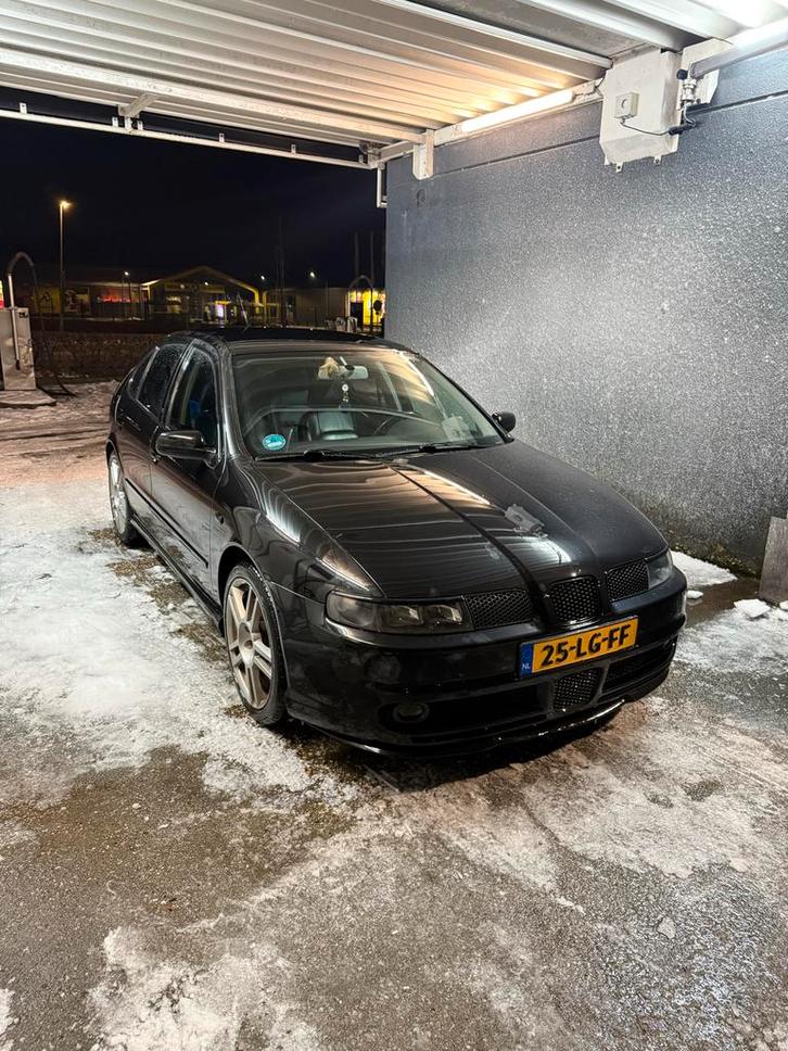 Seat Leon 1.8 20VT 132KW 2003 Zwart, Auto's, Seat, Particulier, Leon, Benzine, E, Hatchback, Handgeschakeld, Origineel Nederlands