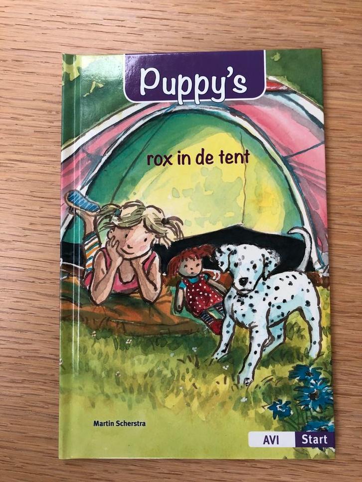 Puppy's Rox in de Tent - Leesboek, Boeken, Kinderboeken | Jeugd | onder 10 jaar, Zo goed als nieuw, Ophalen of Verzenden