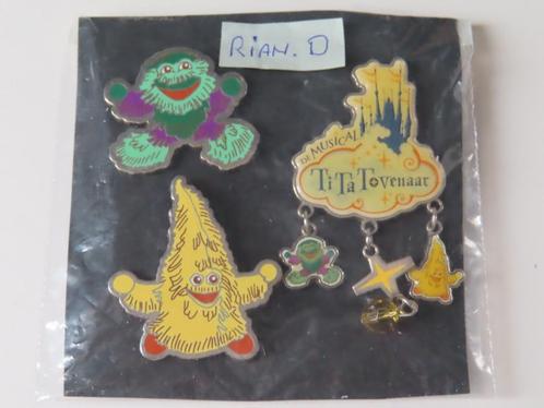 Efteling pin set Tita Tovenaar de Luxe met Grobbebollen., Verzamelen, Efteling, Zo goed als nieuw, Button of Speldje, Ophalen