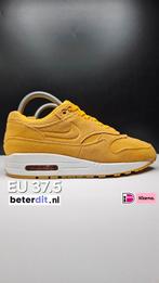 Nike Air Max 1 'University Gold Suede' Maat: 37.5, Kleding | Dames, Schoenen, Ophalen of Verzenden, Zo goed als nieuw, Sneakers of Gympen