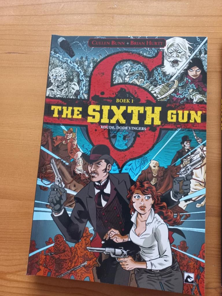 The Sixth Gun, Gelezen, Ophalen of Verzenden, Cullen Bunn, Meerdere stripboeken