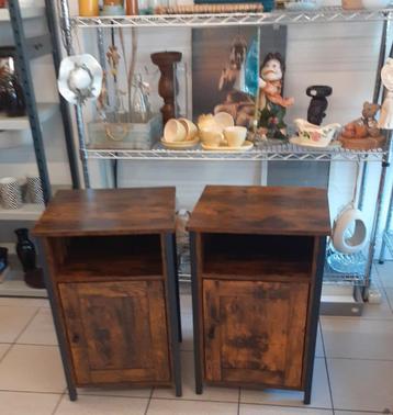 Industriële look Nachtkastjes 2 stuks per stuk € 24,50 beschikbaar voor biedingen