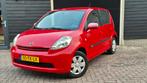 Daihatsu Sirion 1.0 51KW 2006 Rood/Airco/Nieuwe apk/inruil m, Voorwielaandrijving, Stof, Bedrijf, Handgeschakeld