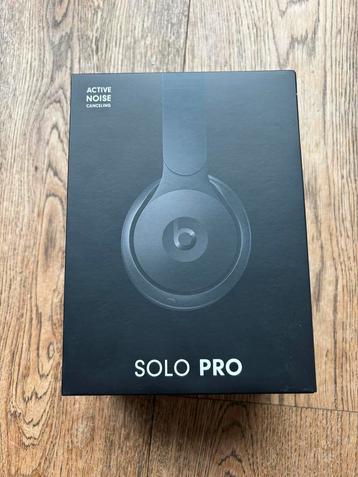 Beats Solo Pro - Noise Cancelling Koptelefoon beschikbaar voor biedingen