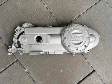 Vespa Piaggio carterkap sprint primevera beschikbaar voor biedingen