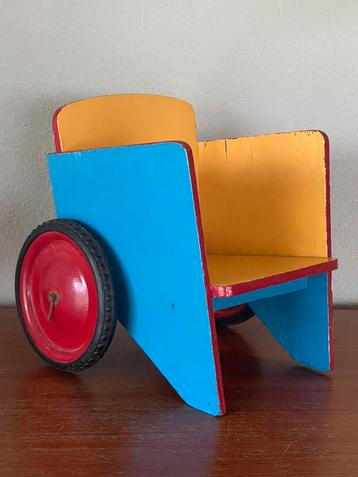 Vintage ADO speelgoed wagen beschikbaar voor biedingen