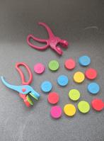 2 embossing tangen met 16 figuren, Ophalen of Verzenden, Zo goed als nieuw