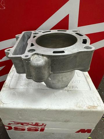 Cilinder KTM 250 Exc-F  & SXF 250 2006 t/m 2013 beschikbaar voor biedingen