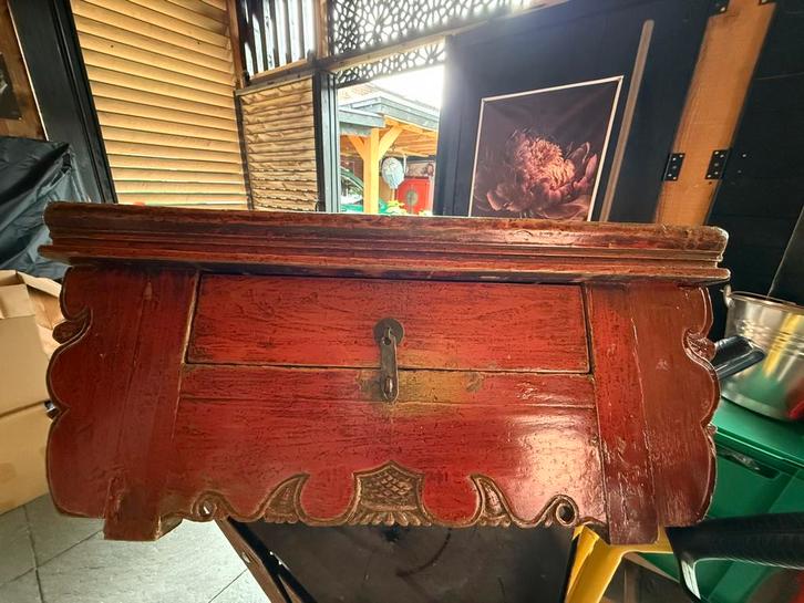 Antiek Chinees Offertafeltje / Altaar - Elmond Rood, Antiek en Kunst, Antiek | Woonaccessoires, Ophalen of Verzenden