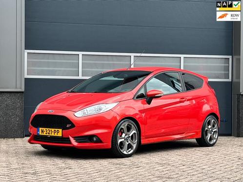 Ford Fiesta 1.6 ST2 bj.2013 Camera|Navi|Recaro|Oh boekjes., Auto's, Ford, Bedrijf, Te koop, Fiësta, ABS, Achteruitrijcamera, Airbags