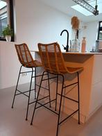 Twee Maison du Monde barkrukken rotan, 2 krukken, Ophalen, Zo goed als nieuw, 60 tot 90 cm
