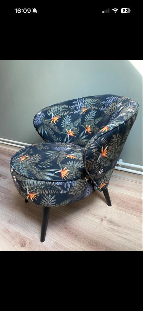 fauteuil wood met print, Huis en Inrichting, Fauteuils, Zo goed als nieuw, Hout, Stof, 50 tot 75 cm, Minder dan 75 cm, Ophalen