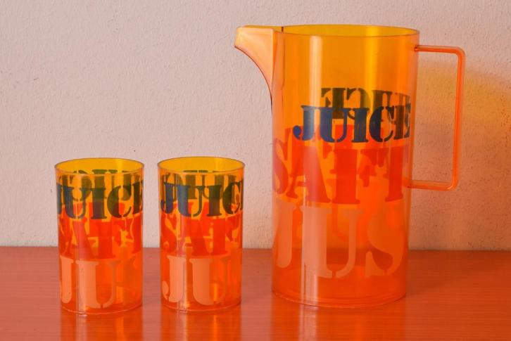 Retro vintage kunststof jaren 70 sapset - Juice / Saft / Jus, Huis en Inrichting, Keuken | Servies, Gebruikt, Overige typen, Overige stijlen