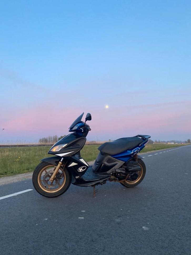 Kymco Super 8, Fietsen en Brommers, Scooters | Kymco, Gebruikt, Super 8, Maximaal 45 km/u, Benzine, Ophalen