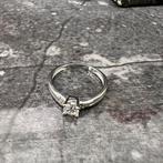 14 karaats gouden ring witgoud nieuw, 20 of groter, Heer, Ophalen of Verzenden, Zo goed als nieuw