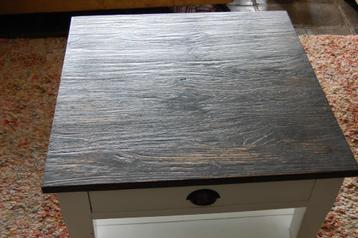 Salontafel beschikbaar voor biedingen